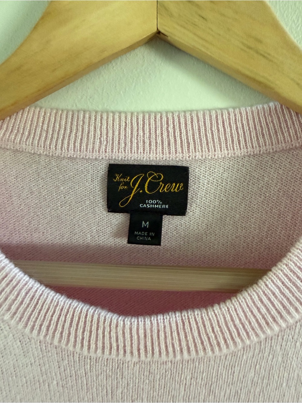 J. Crew 100% cashmere Crewneck women’s Sweater - Pink-medium - Picture 4 of 10
